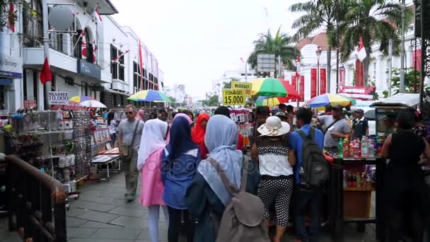 Gedrängte historische Altstadt in Jakarta — Stockvideo