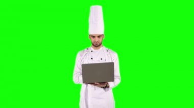 Şef laptop ve Ok işareti ile