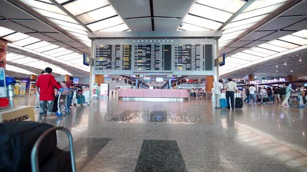 Singapur Noviembre 2017 Imágenes Vídeo Tarjeta Información Salidas Aeropuerto Internacional — Vídeos de Stock