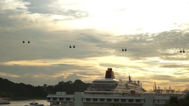 Singapore November 2017 Videoaufnahmen Der Singapore Seilbahn Und Des Kreuzfahrtschiffes — Stockvideo