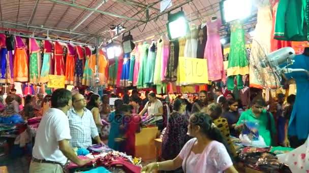 Сінгапур Січня 2018 Переповненому Людей Магазин Одягу Маленький Індійський Ринок — стокове відео