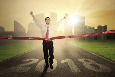 Arap girişimci bir yarış kazanan