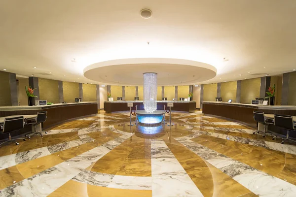 Lobby di lusso di hotel a cinque stelle — Foto Stock