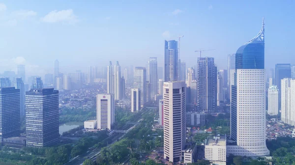 Jakarta centro in nebbia mattina — Foto Stock