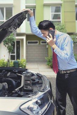 Hasarlı araç motoru kontrol Evet Asya iş adamı