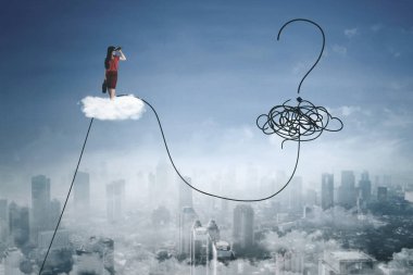 Kadın girişimci bir soru işaretini arıyorsunuz