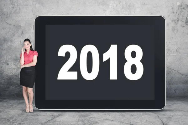 Imprenditrice con numero 2018 — Foto Stock