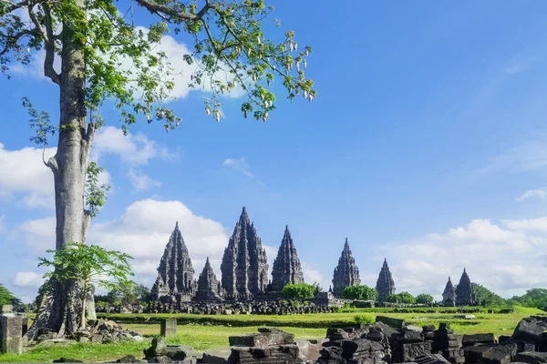 Lugar de atracción del complejo del templo de Prambanan — Foto de Stock