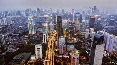 Jakarta merkezi iş bölgesine, gece