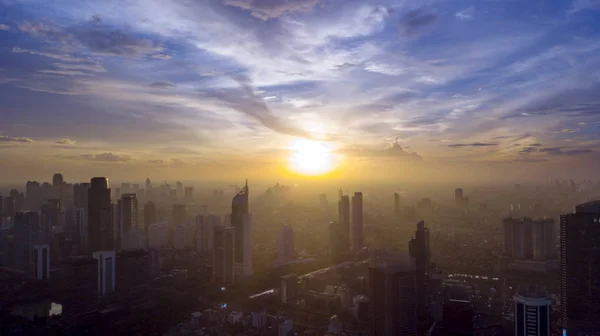 Beautiful skyscrapers covered by mist — Stock Photo, Image