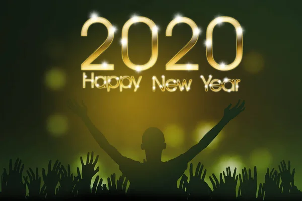 2020 'li Siluet İnsanlar Mutlu Yıllar mesajı — Stok fotoğraf