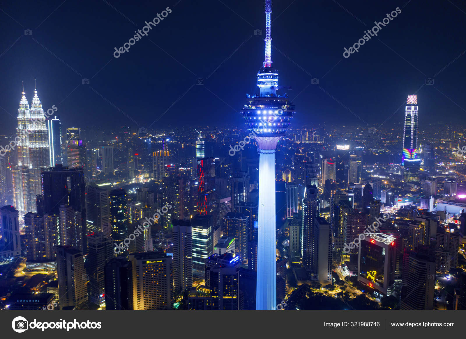 KL Tower with petronas twin towers and TRX building — Stock Editorial Photo  © realinemedia #321988746