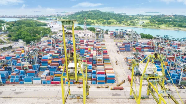 Containers at Port of Singapore shot at midday — Stock Photo, Image