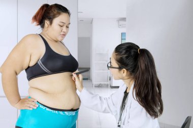 Doktor, klinik standart prosedürünü basitleştiriyor.