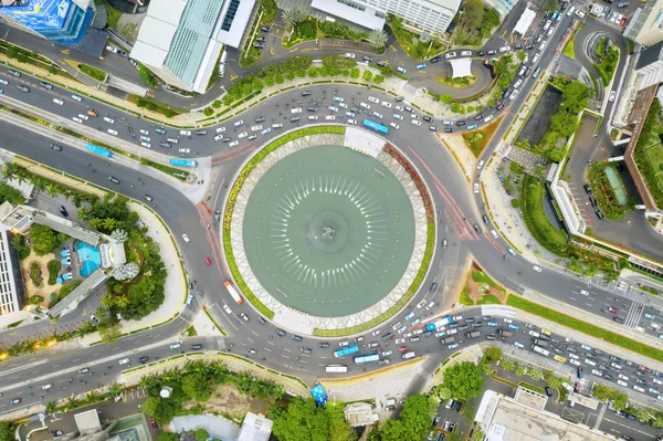 Hotel Indonesia Roundabout med välkomststaty — Stockfoto
