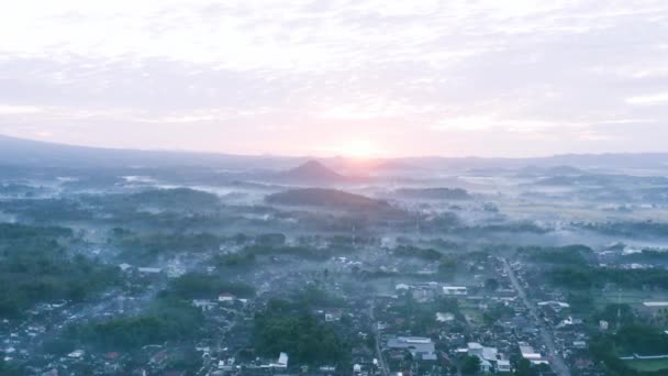 Hermoso Pueblo Montaña Mañana — Vídeos de Stock