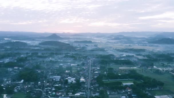 Hermoso Pueblo Montaña Mañana — Vídeos de Stock