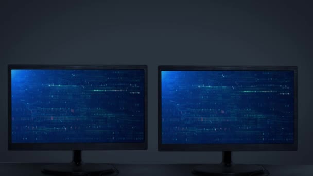 Dois Monitores Exibindo Dados Código Hacking Segurança — Vídeo de Stock