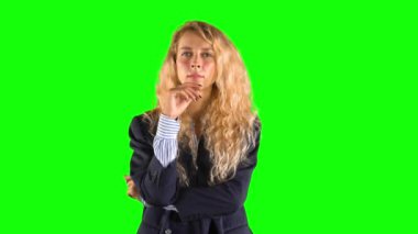 Kafkasyalı sarışın iş kadını