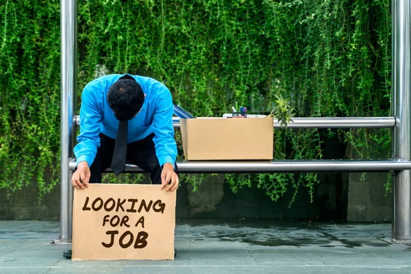 Jakarta Indonesia May 2020 Unemployed Male Worker Holding Text Looking — Stock Photo, Image