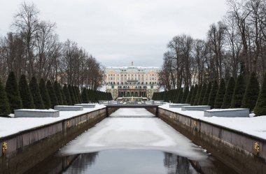 Peterhof - the most amazing palace and park ensemble in the worl clipart