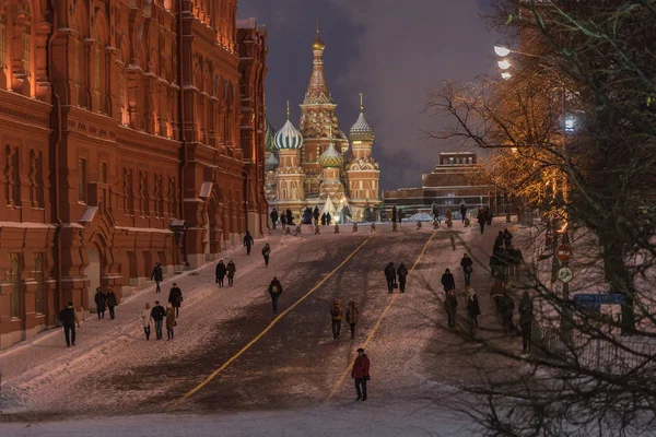 State Historical Museum And Moscow Kremlin On Manege Square With Light Lamps In Evening Time Winter. — Stock Photo, Image