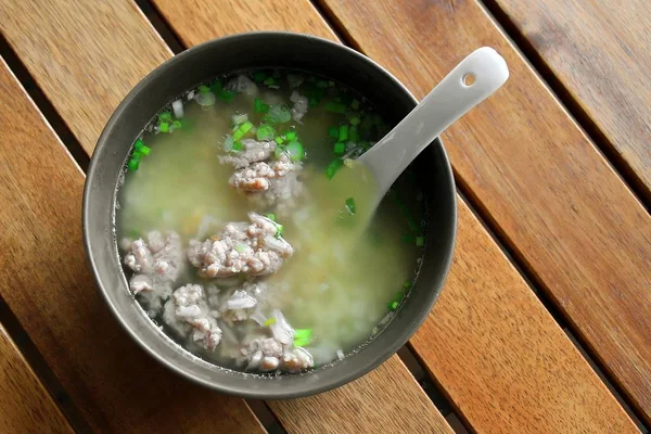 Asiatische Thai-Stil Frühstück weich gekochter Reis, Reissuppe — Stockfoto