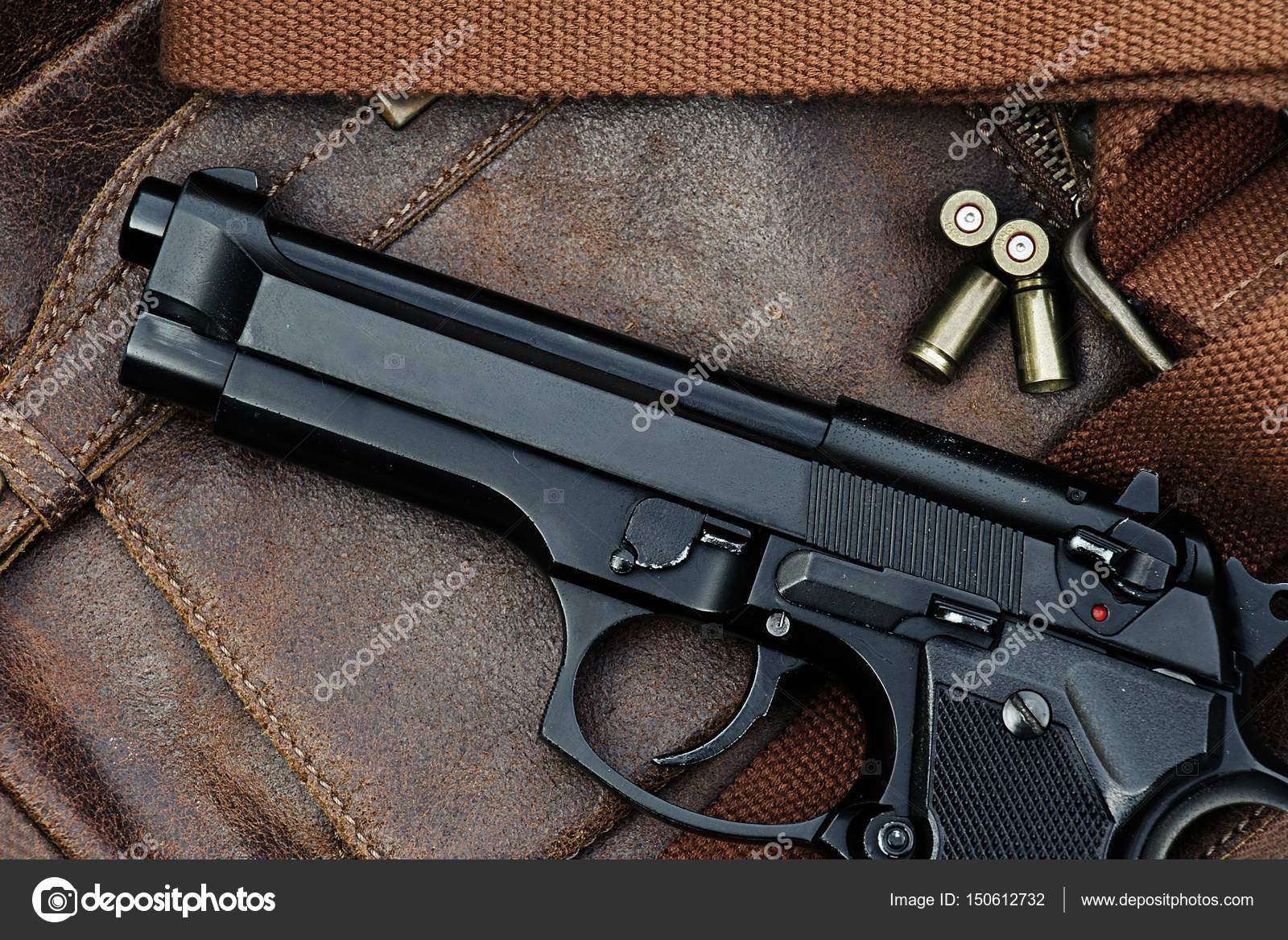 SCARICA PISTOLA SEMIAUTOMATICA