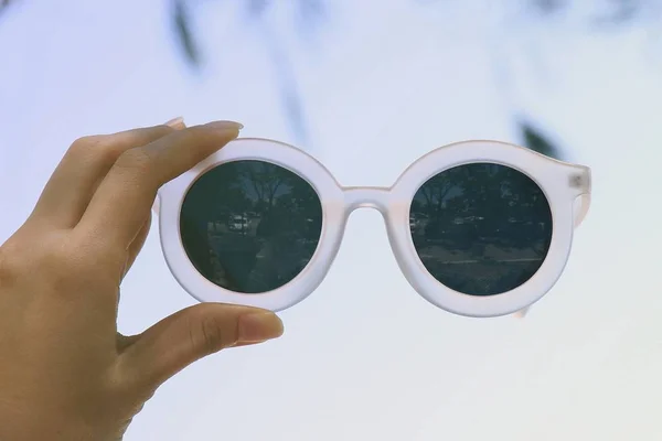 Солнечные очки, современный стиль . — стоковое фото