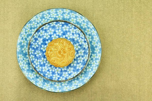 Лунный торт, китайский десерт в современном стиле слияния, традиционный десерт для чайного перерыва
.