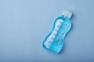 Alkol el jeli dezenfektanı, Covid-19 grip salgınından korunma, Coronavirüs mikrobu öksürük ve hapşırık damlası ile yayılıyor..