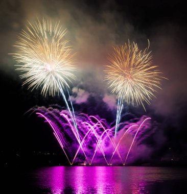 Kutlama havai fişek Ignis brunensis