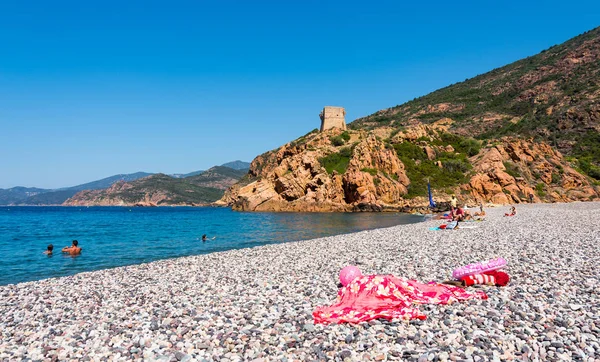 Korsyka plaża w parku Scandola — Zdjęcie stockowe