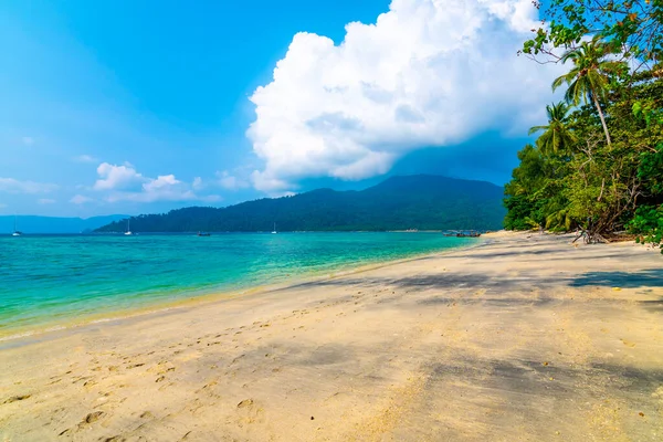 Tropisch Strand Bij Lipe Eiland Thailand Onderdeel Van Het Nationale — Stockfoto