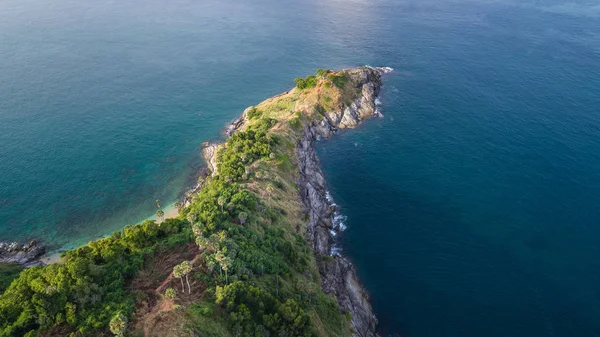 Promthep Cabo en la provincia de Phuket, al sur de Tailandia. Promthep — Foto de Stock