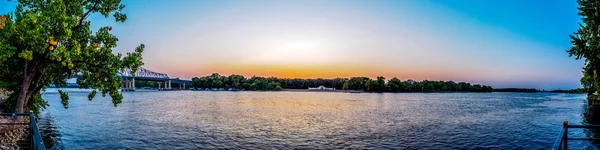 La Crosse Wisconsin Mississippi günbatımı