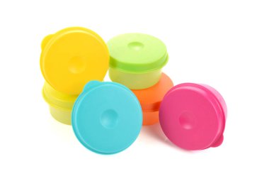 Plastik kapaklı beyaz colo izole Aralık besin konteynerler