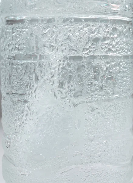 Cubos de gelo e fundo gota de água — Fotografia de Stock