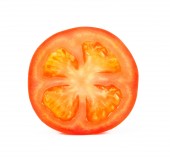 Plátek rajčete, izolované na bílém, čerstvé rajče