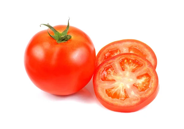Tomates rojos frescos aislados sobre fondo blanco, tomates maduros o — Foto de Stock