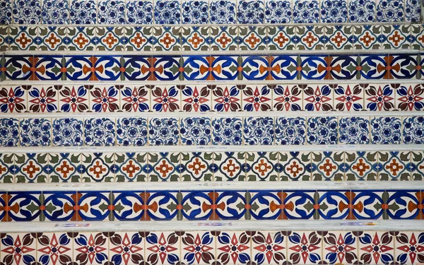 Padrões de telhas cerâmicas de Portugal. — Fotografia de Stock