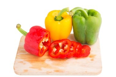 beyaz zemin üzerine biber.