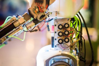 Bilim robot gövdesi.