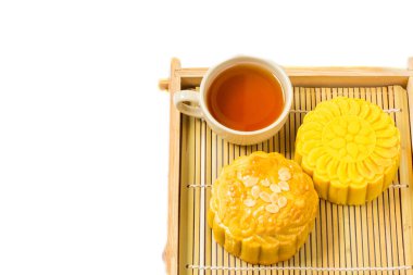 Mooncake ve çay, yiyecek ve içecek Çince için mid Sonbahar Festivali.