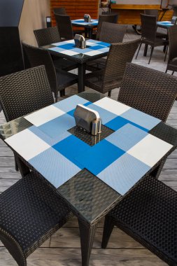 Oteldeki açık büfe yemek masası.