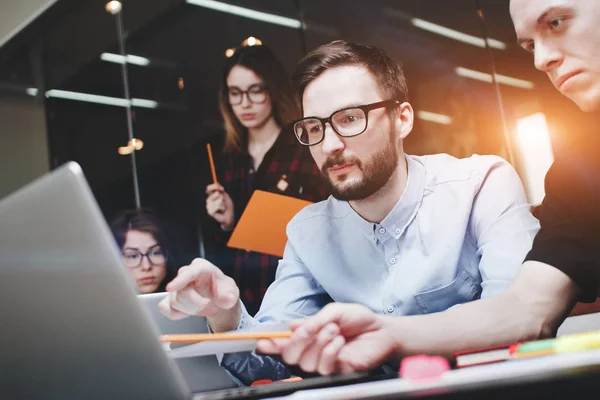 Concepto de tormenta de ideas para empresarios — Foto de Stock