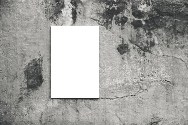 Fikir reklam için satın alma. Beyaz boş billboard veya tuval beton duvar modern çatı üzerinde asılı