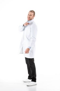 Beyaz önlük doktor