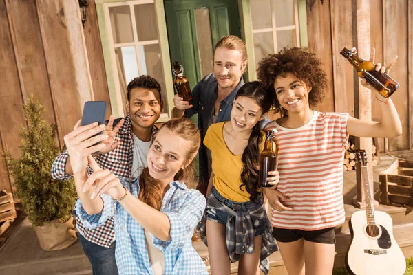Multiethnic friends having fun — Stock Photo