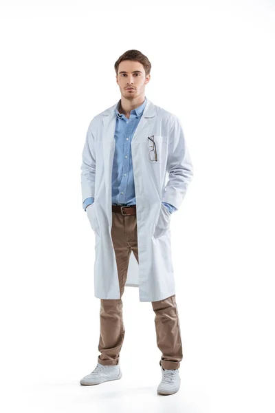 Farmacista in camice bianco — Foto stock